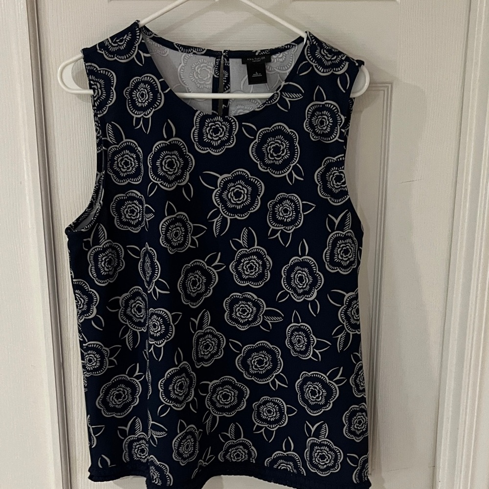 Ann Taylor Black and White Floral Sleeveless Top